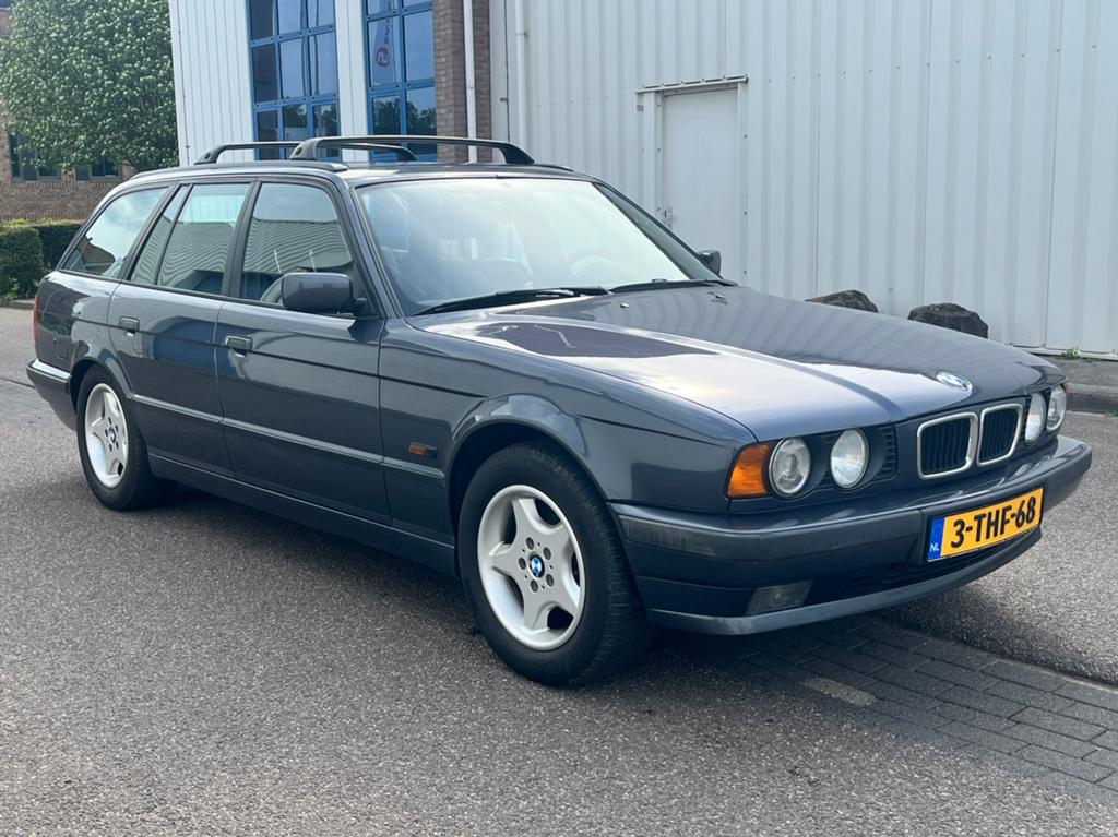 BMW 520i E34 Touring E2 1996 laswerk/geen apk | airco | pano, Euro 2, Zwart, Handgeschakeld, 1600 kg
