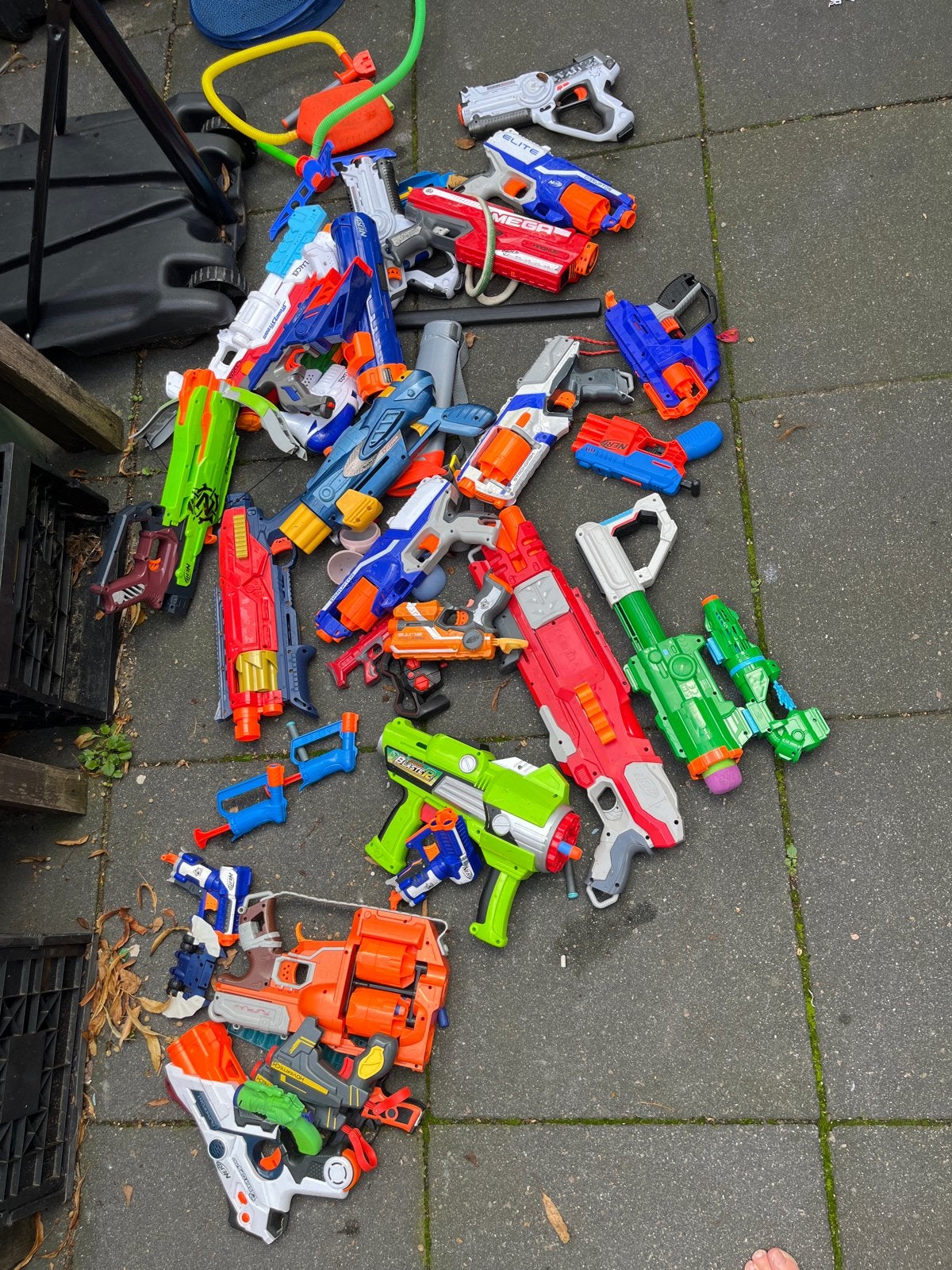Grote collectie Nerf geweren en waterpistolen, Ophalen, Gebruikt, Jongen of Meisje