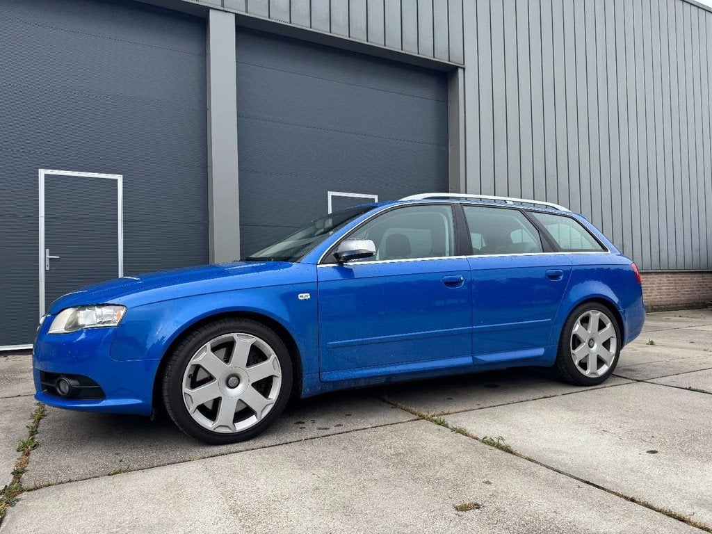 Audi S4 quattro v8 ,concours quality ! HT2918, Auto's, Audi, Gebruikt, 8 cilinders, 3770 kg, Blauw