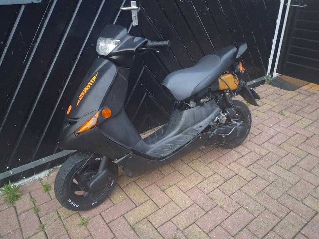 3X peugeot scooter zenith en v-clic, Fietsen en Brommers, Scooters | Peugeot, Ophalen, Gebruikt, Overige modellen, Benzine