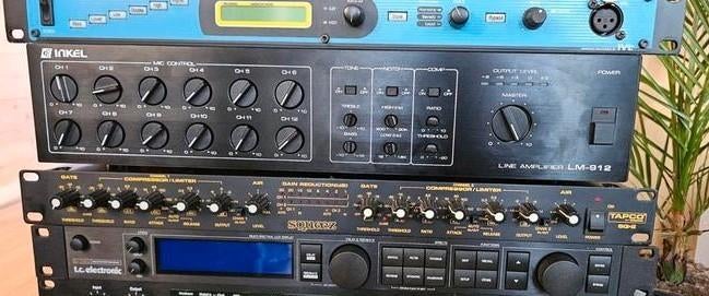 Yamaha PRO R3 Yamaha DELAY-MD1500, Ophalen of Verzenden, Zo goed als nieuw, Compressor