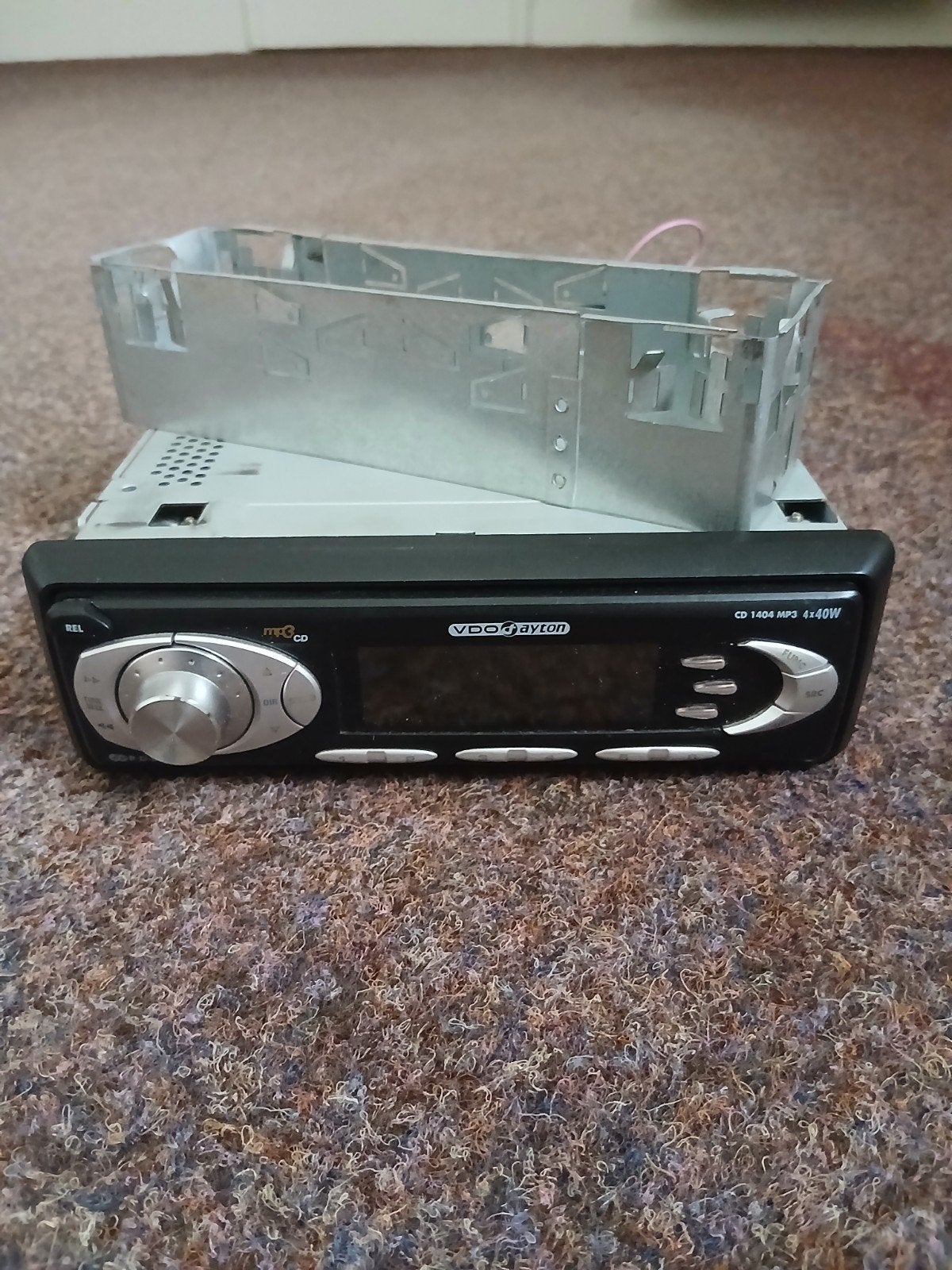 VDO Dayton CD 1404 MP3 4x40W Autoradio, Auto diversen, Autoradio's, Ophalen of Verzenden, Gebruikt