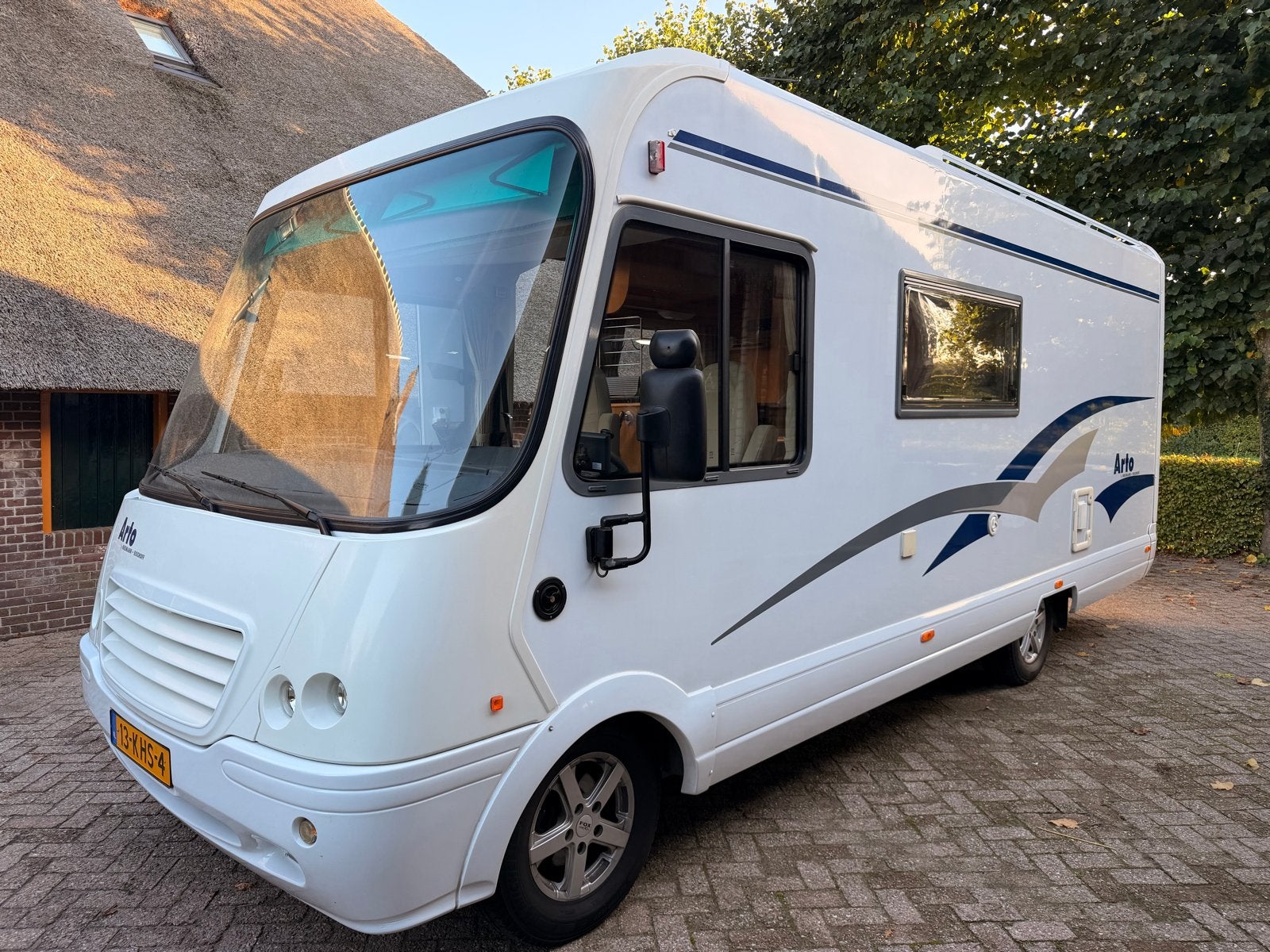 Niesmann Bischoff Arto 69G 2.8JTD - modeljaar 2002, Integraal, Niesmann+Bischoff, Ringverwarming, Fiat