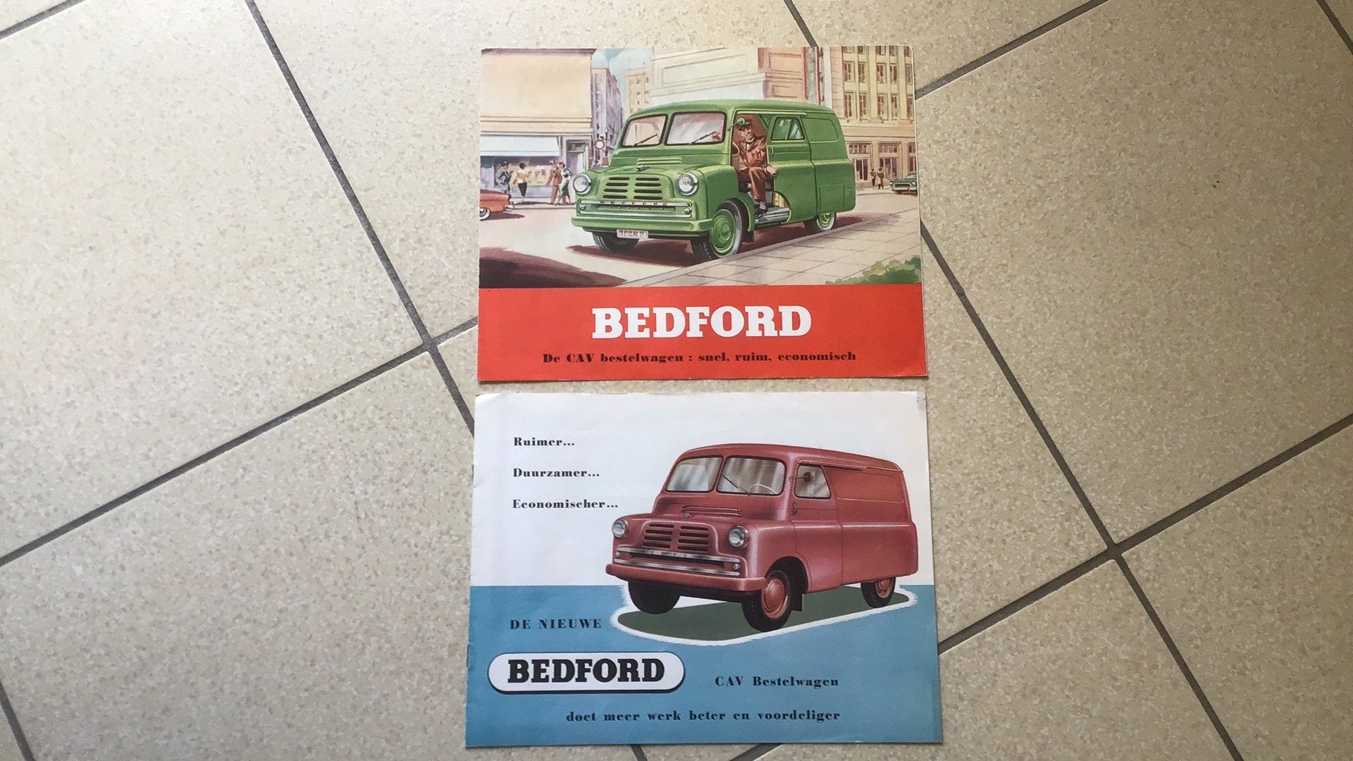 BEDFORD CAV BESTELWAGEN FOLDERS LOT 2 x VOOR 1960 BIJZONDER, Boeken, Ophalen of Verzenden, Zo goed als nieuw, Overige merken