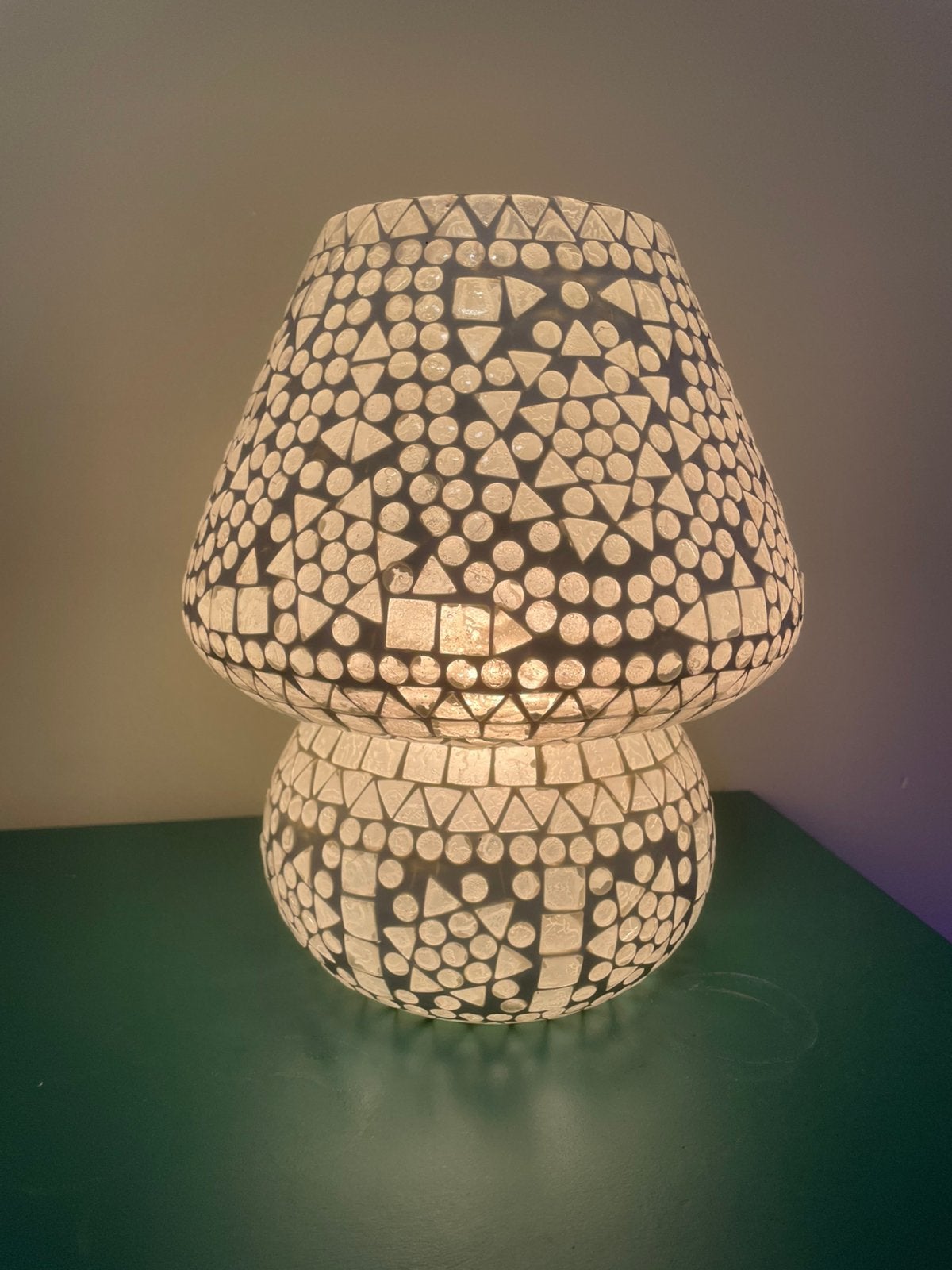 Mozaïek lampje wit, Huis en Inrichting, Ophalen, Paddenstoellamp, Wit, Glas