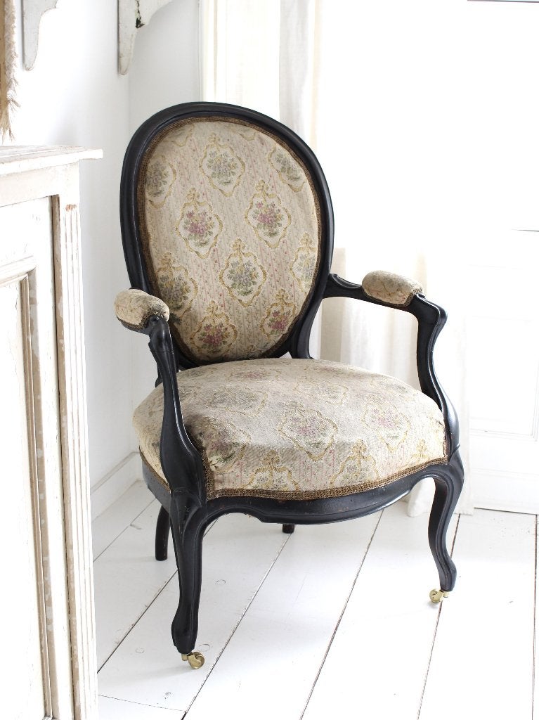 Antieke Franse Fauteuil op wieltjes, Bloemetjes stof., Antiek en Kunst, Ophalen