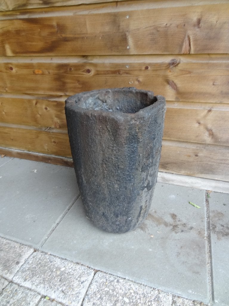 Oude smeltkroes, Ophalen