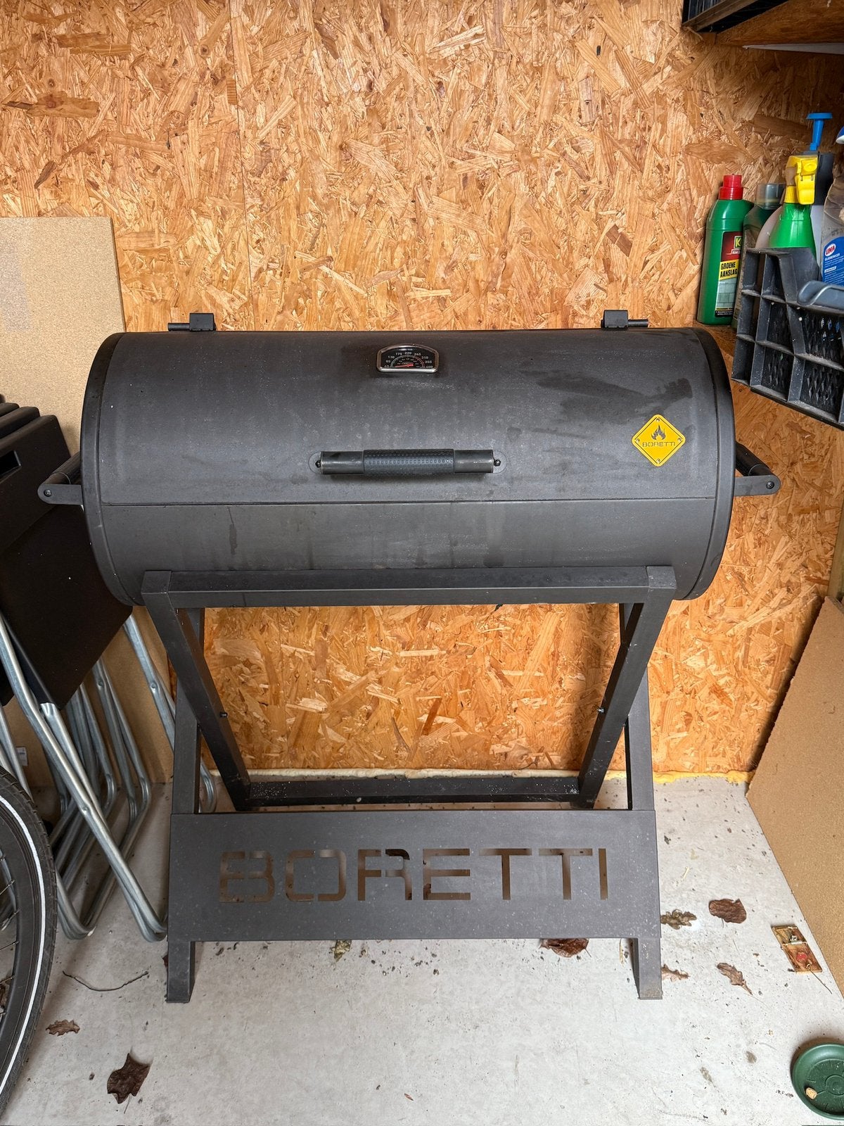 Boretti Barilo 2.0 houtskoolbarbecue met opberghoes, Ophalen, Zo goed als nieuw