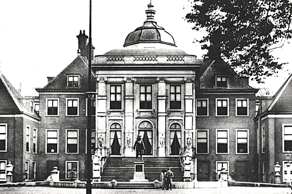 949085	Den Haag	1941 Huis T Bosch	_Nette kaart Onbeschreven, Verzamelen, Ansichtkaarten | Nederland, Ophalen of Verzenden, 1940 tot 1960