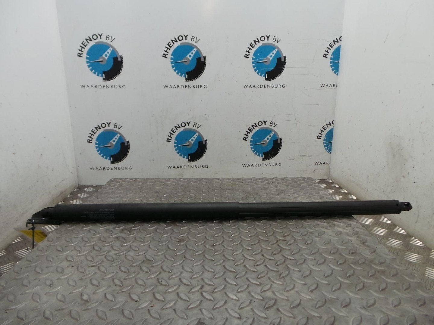 FORD KUGA ACHTERKLEP GASVEER / ELEKTRISCHE SPINDEL 2017, Ophalen of Verzenden, Gebruikt, Stiba lid