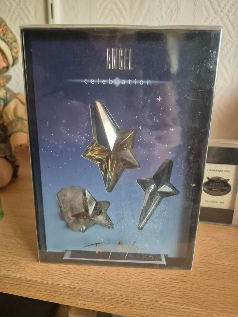 Angel Celebration Thierry Mugler parfum set, Sieraden, Tassen en Uiterlijk, Uiterlijk | Parfum, Ophalen of Verzenden, Nieuw