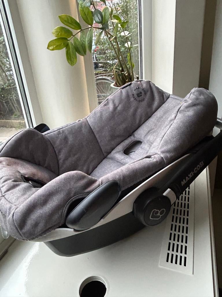 Maxi-Cosi Pebble Plus Babyautostoel - Grijs, Ophalen, Zijbescherming, 0 t/m 13 kg, Maxi-Cosi