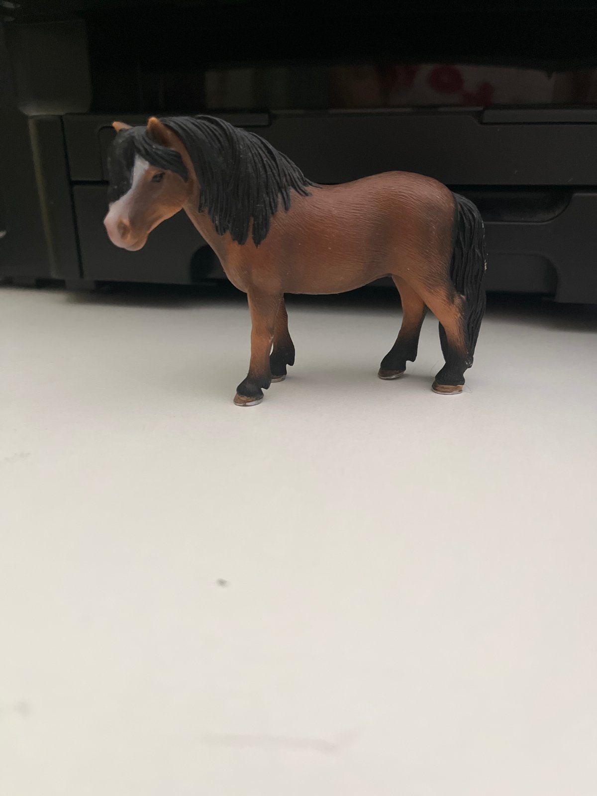 Schleich IJslander merrie speelfiguur - Bruin paard, Ophalen of Verzenden, Gebruikt, Paard, Beeldje of Figuurtje