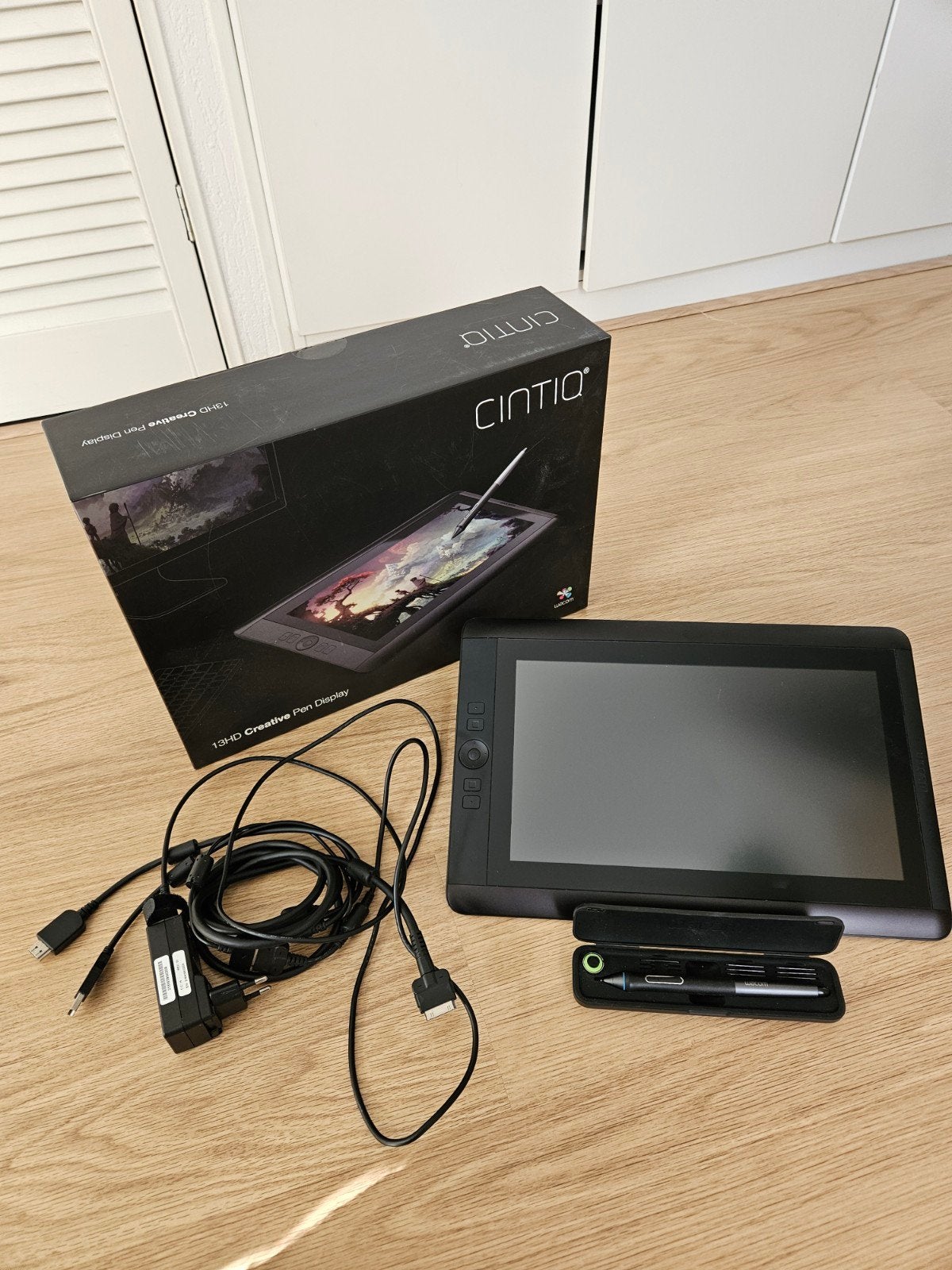 Wacom Cintiq 13HD Creative Pen Display, Computers en Software, Tekentablets, Gebruikt, Wacom Cintiq, Multi-touch, Ophalen of Verzenden