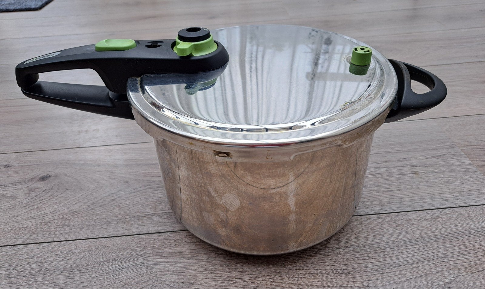 Tefal Snelkookpan 8 Liter - Inclusief Stoommandje, Huis en Inrichting, Keuken | Potten en Pannen, Ophalen