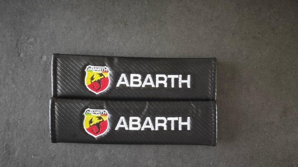 ABARTH 595 695 gordel hoesjes geborduurd carbon look, Ophalen of Verzenden, Nieuw