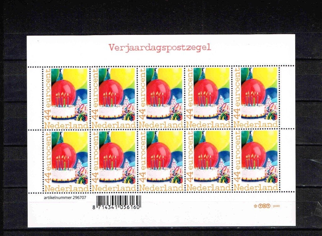Verjaardagspostzegel vel 10 persoonlijke zegels 44/nnp70, Postzegels en Munten, Postzegels | Nederland, Ophalen of Verzenden, Na 1940