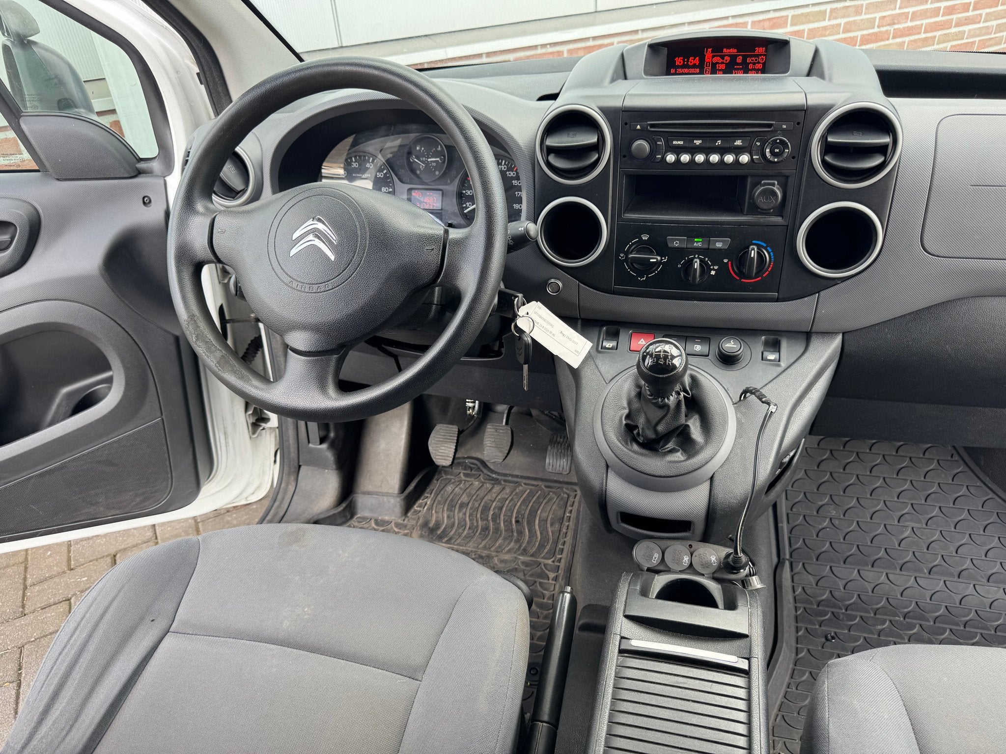 Citroen Berlingo 1.6 BlueHDI 100 Club | Airco | Cruise | Tre, Auto's, Voorwielaandrijving, Gebruikt, 4 cilinders, Citroën