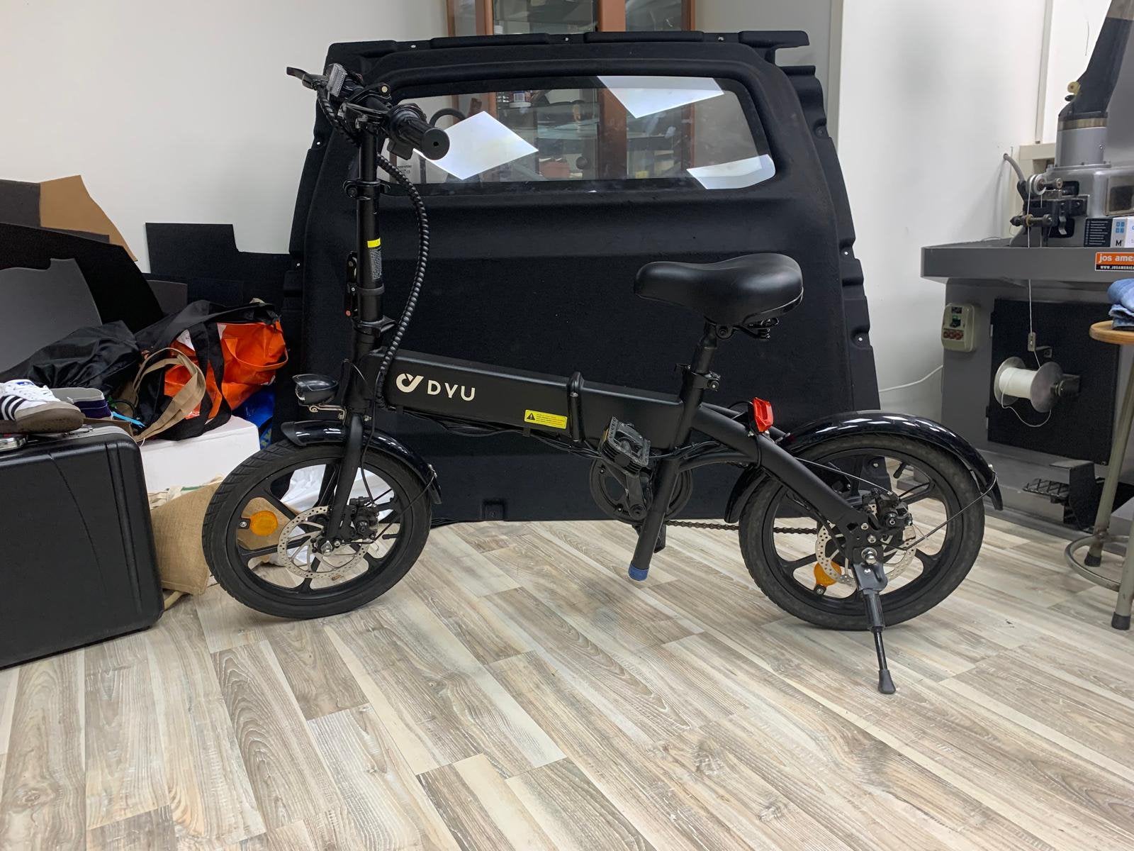 Foto 2 van DYU A1f Vouwfiets e-bike