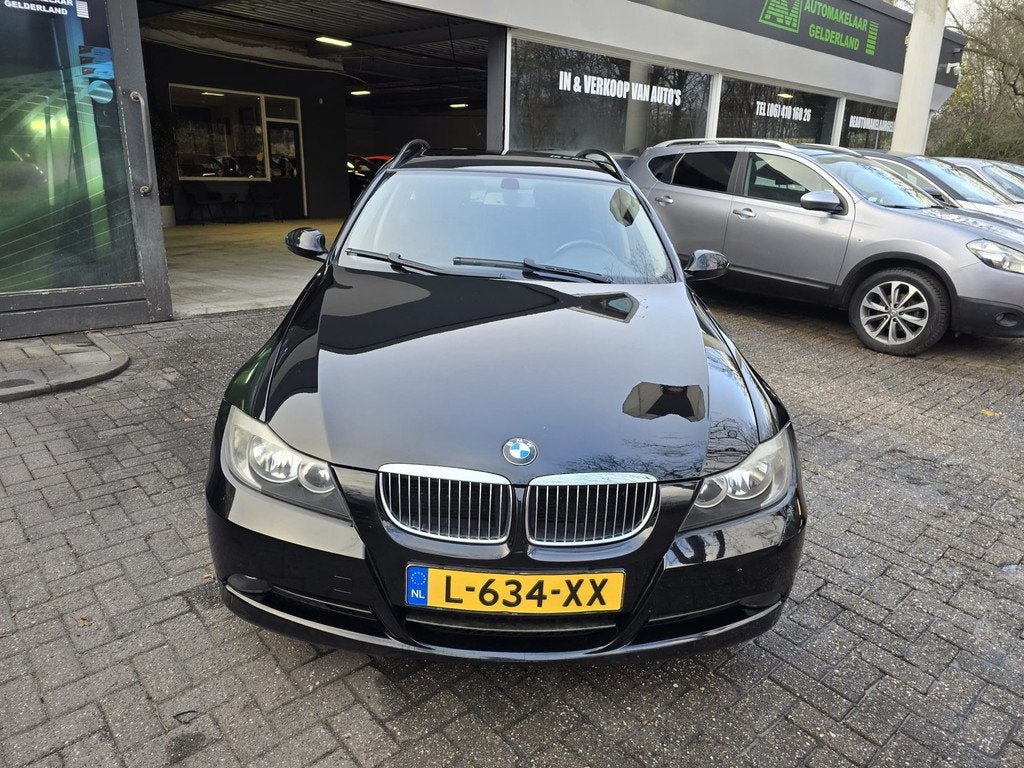 BMW 3-serie Touring 325i Dynamic Executive | NIEUWE APK | PA, Auto's, Automaat, Achterwielaandrijving, Gebruikt, Zwart