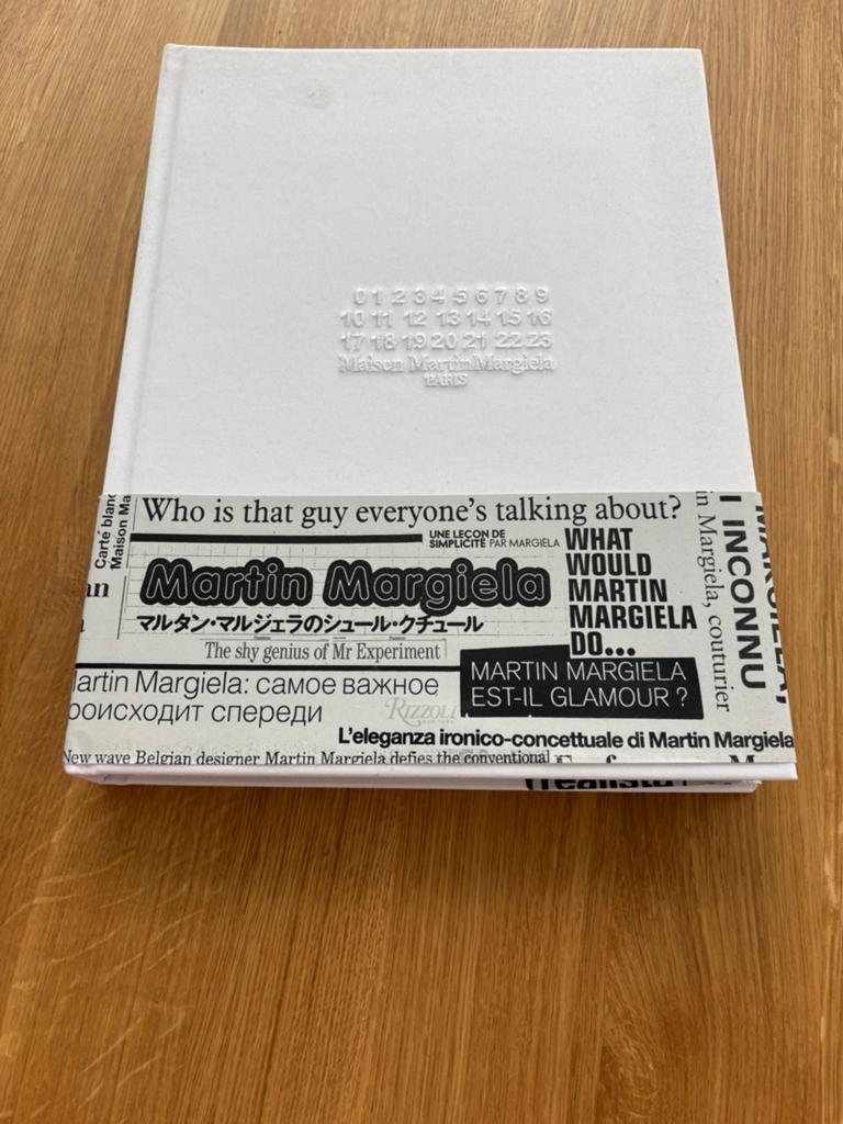 Maison Margiela Boek, Verzenden, Zo goed als nieuw, Mode algemeen