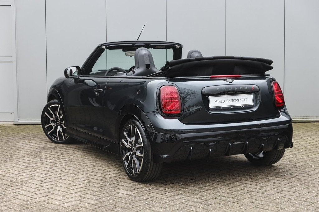 MINI Cabrio Cooper S Automaat / JCW / Pakket XL / 18" JCW La, Auto's, 1998 cc, 4 cilinders, 4 stoelen, Nieuw