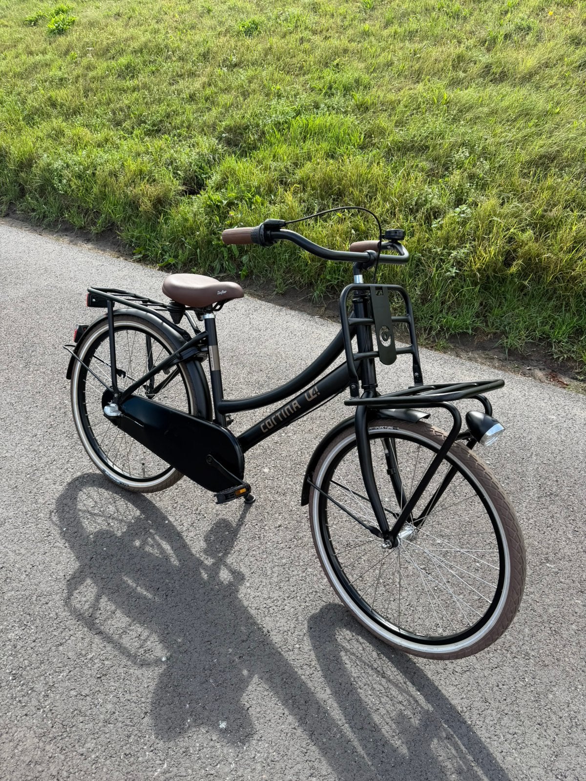 Cortina U4 - 24 inch - meisjes fiets - Jett Black Matt, Ophalen, Zo goed als nieuw, Versnellingen