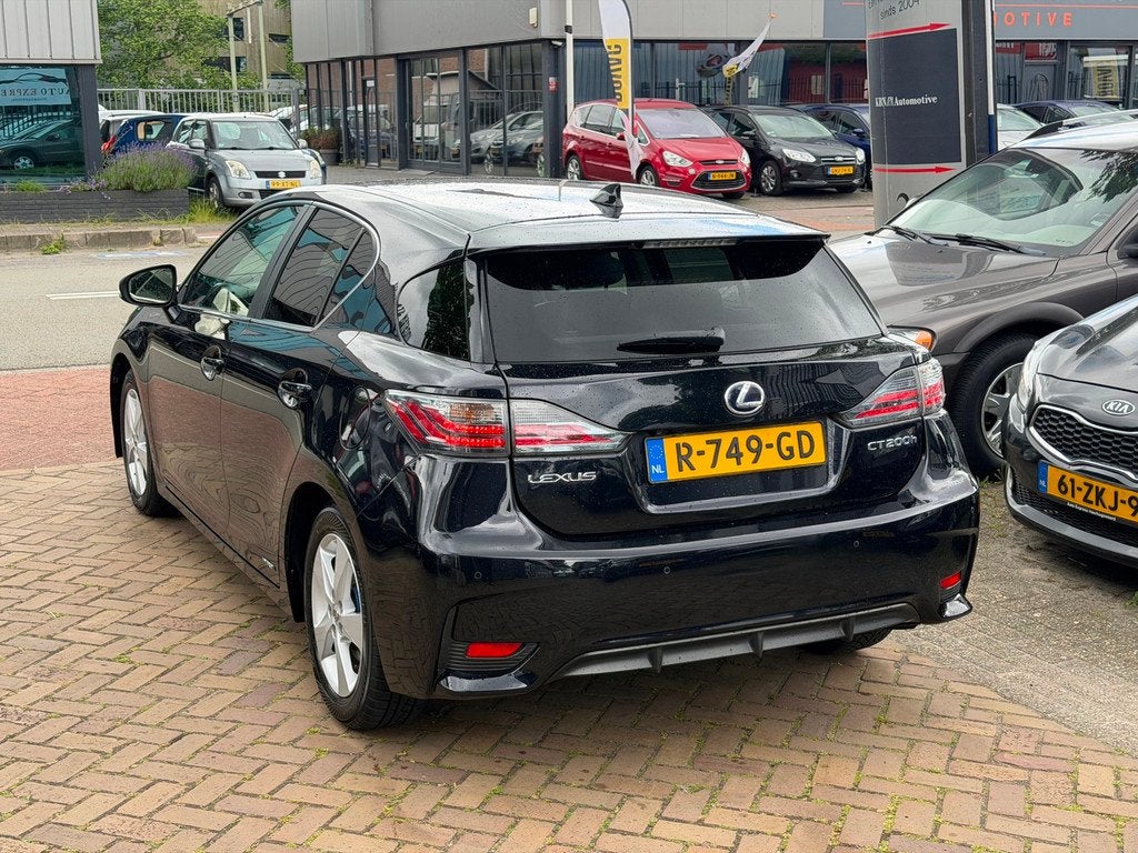 Lexus CT 200h Luxury Line Aut/Leer/Navi/Cruise/Xzenon/stoelv, Auto's, Lexus, Gebruikt, Euro 6, 4 cilinders, Zwart