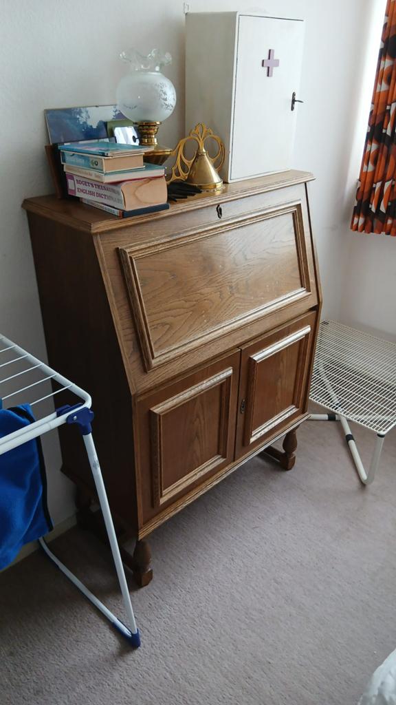 Secretaire, Ophalen