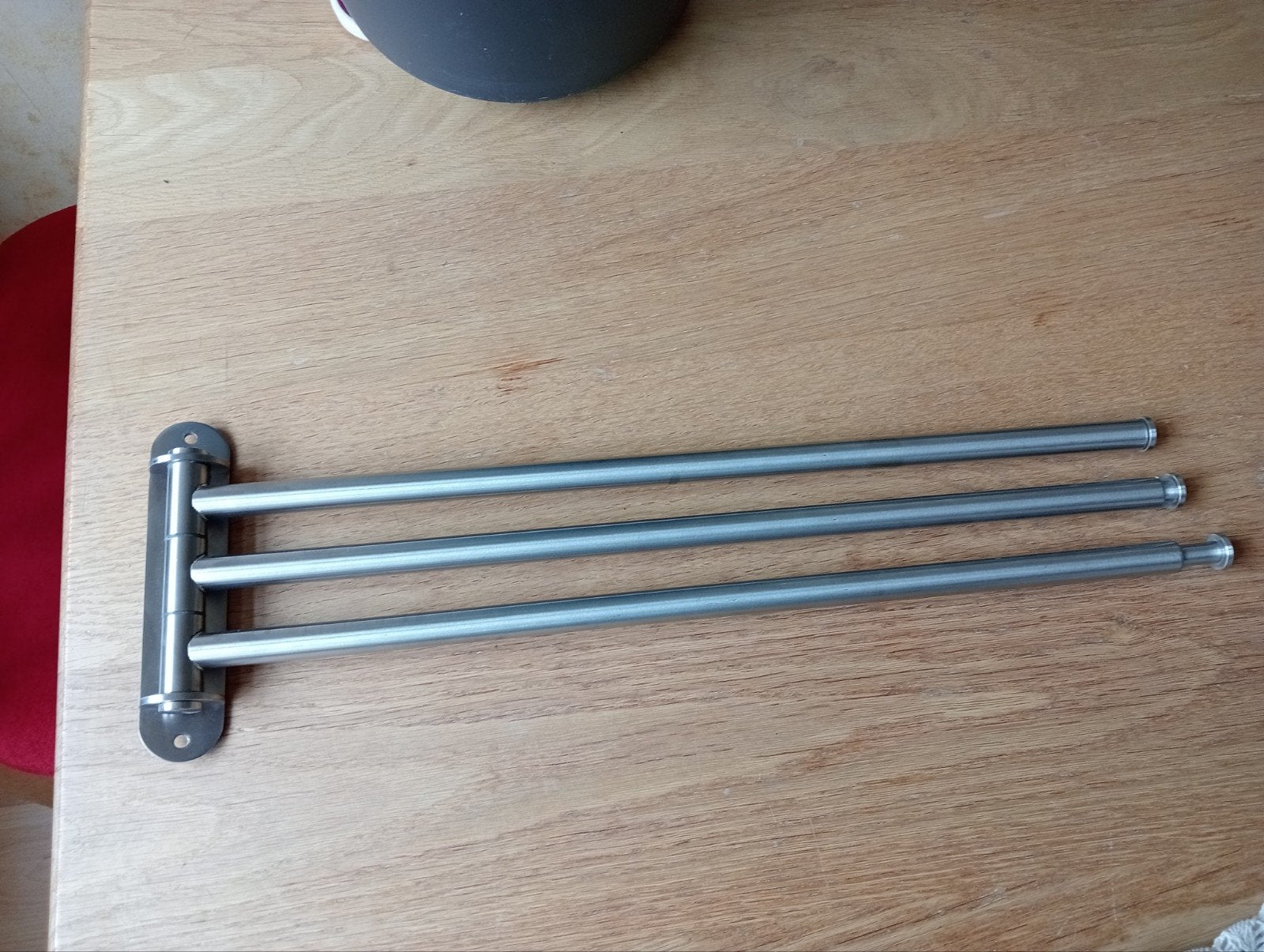 IKEA BROGRUND Handdoekenrek - RVS Look, IKEA, Handdoekenrek, Ophalen of Verzenden, Zo goed als nieuw