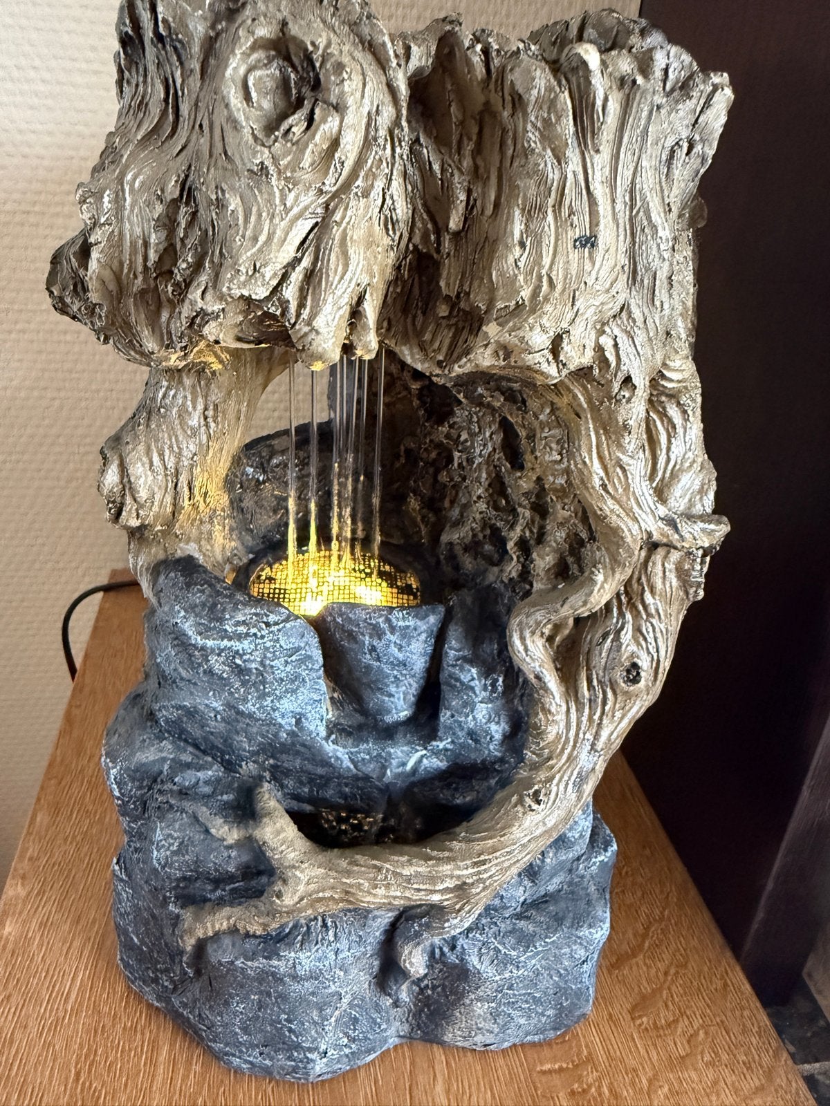Melinera Indoor LED Waterornament - Boomstam Design, Meerkleurig, Ophalen of Verzenden, Steen/keramiek, Landelijk