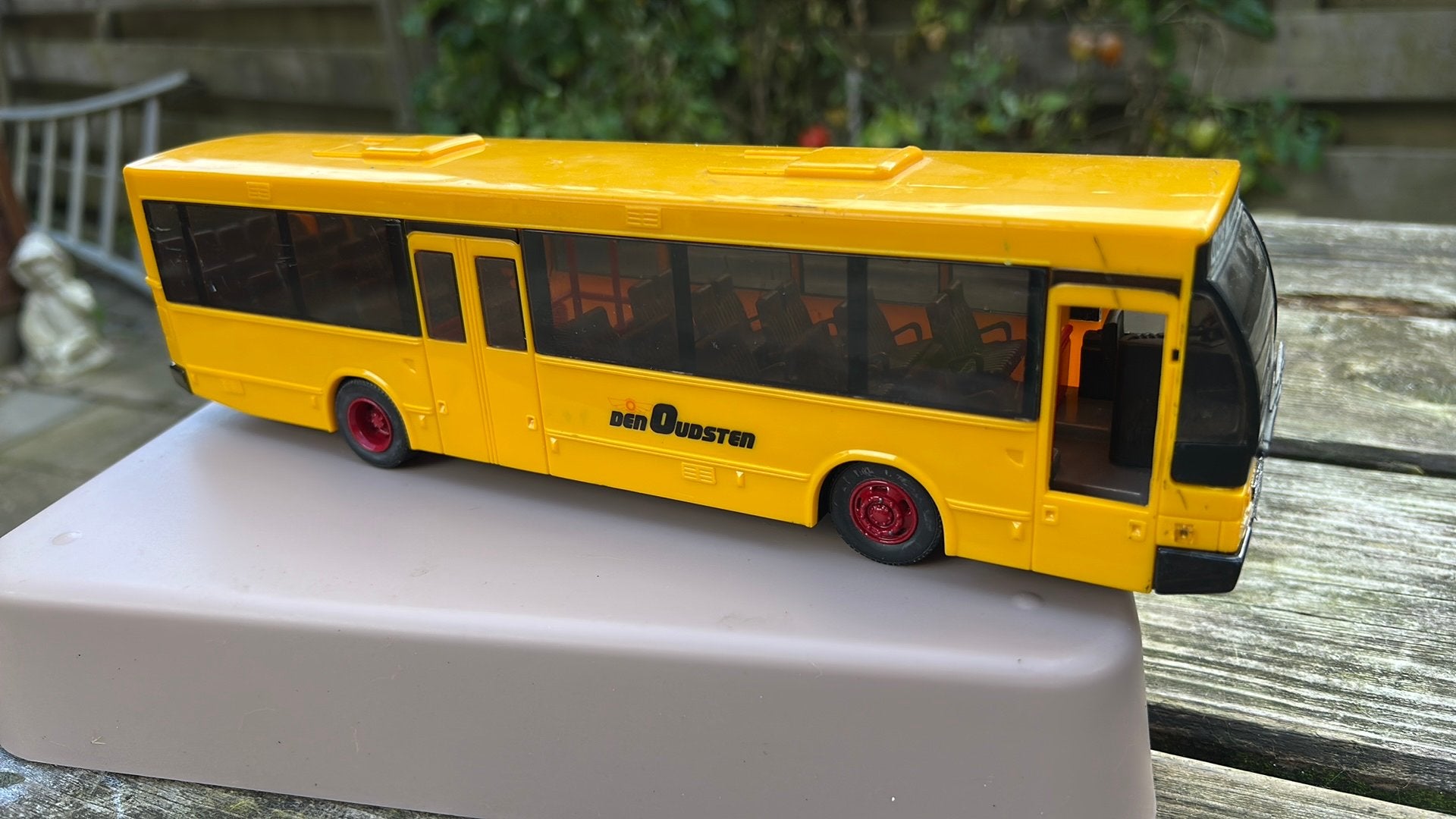 AHC den oudsten daf bus woerden, Ophalen, Zo goed als nieuw, Bus of Vrachtwagen
