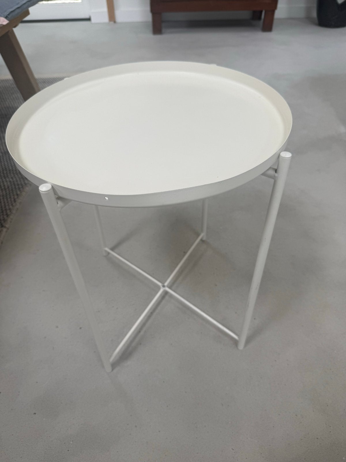 Erg goede wiire ronde IKEA Gladom bijzettafel, Minder dan 55 cm, Gebruikt, Metaal of Aluminium, Rond