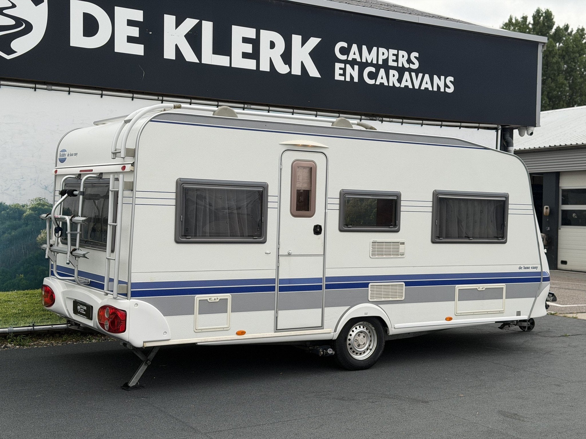 Hobby 495 UL De Luxe Appel Easy (bj 2005), Caravans en Kamperen, Caravans, Hobby, Bedrijf, Ringverwarming, Info@deklerkcaravans.nl
