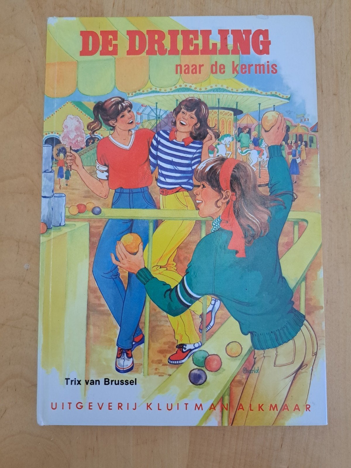 De Drieling naar de Kermis - Trix van Brussel, Ophalen of Verzenden, Gelezen, Trix van Brussel, Fictie