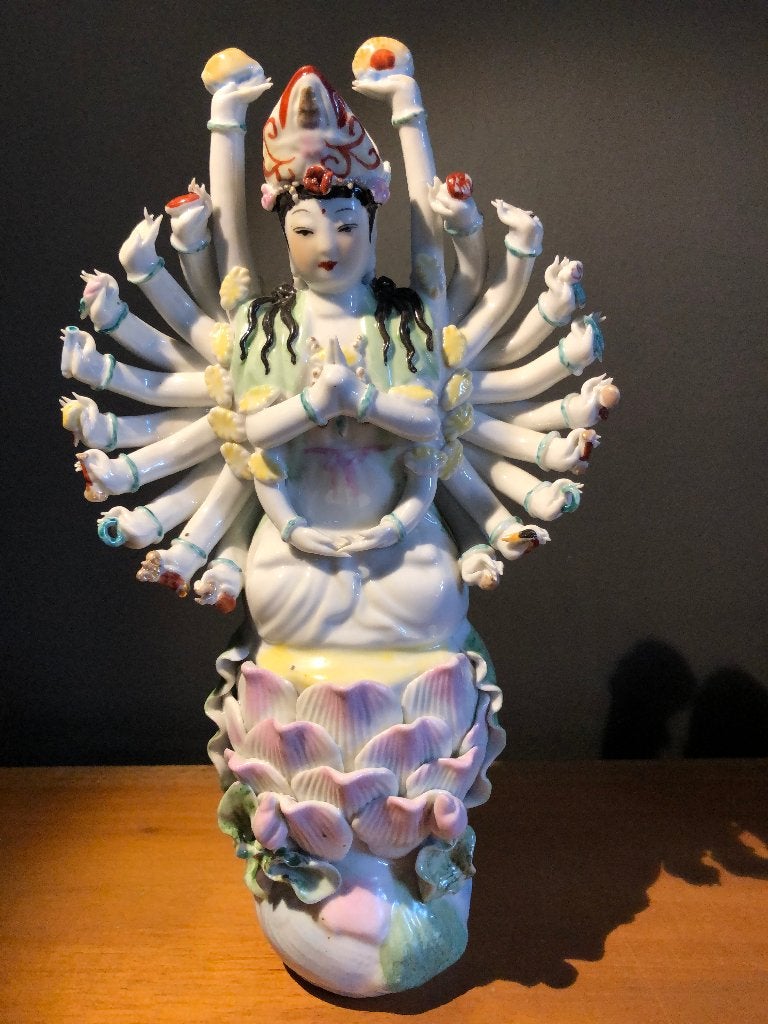 Kwan Yin, 26 cm, Steen/keramiek, Ophalen of Verzenden, Handgemaakt