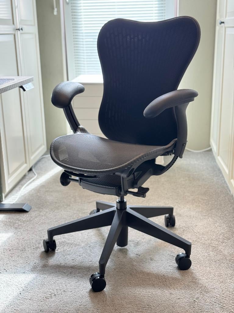 Herman Miller Mirra 2 Butterfly Full Options Graphite, Ophalen, Zwart, Zo goed als nieuw, Bureaustoel