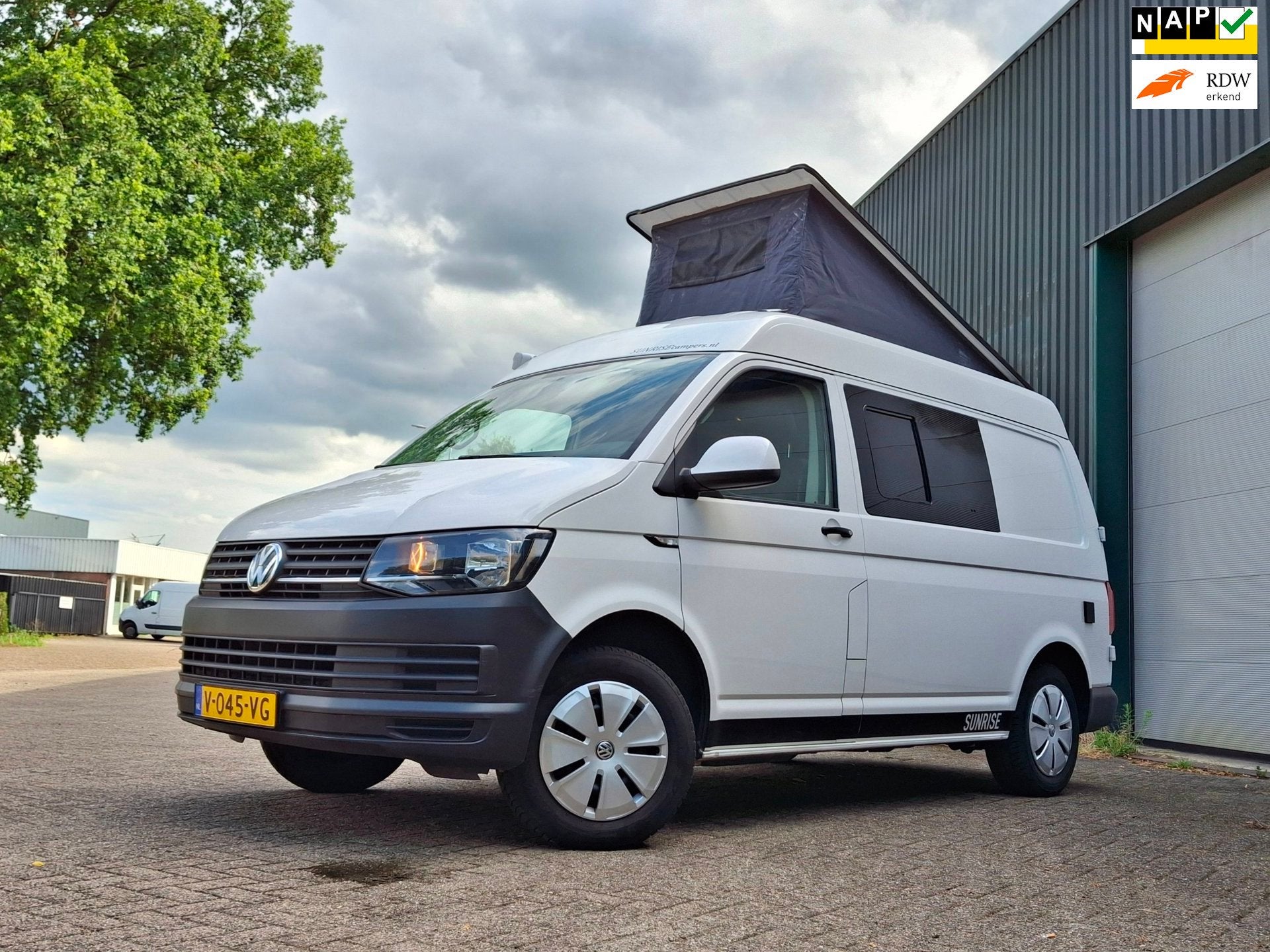 Volkswagen Transporter Camper 3 persoons ALL in / AANBIEDING, Caravans en Kamperen, Buscamper of Camperbus, ESP-stabiliteitscontrole