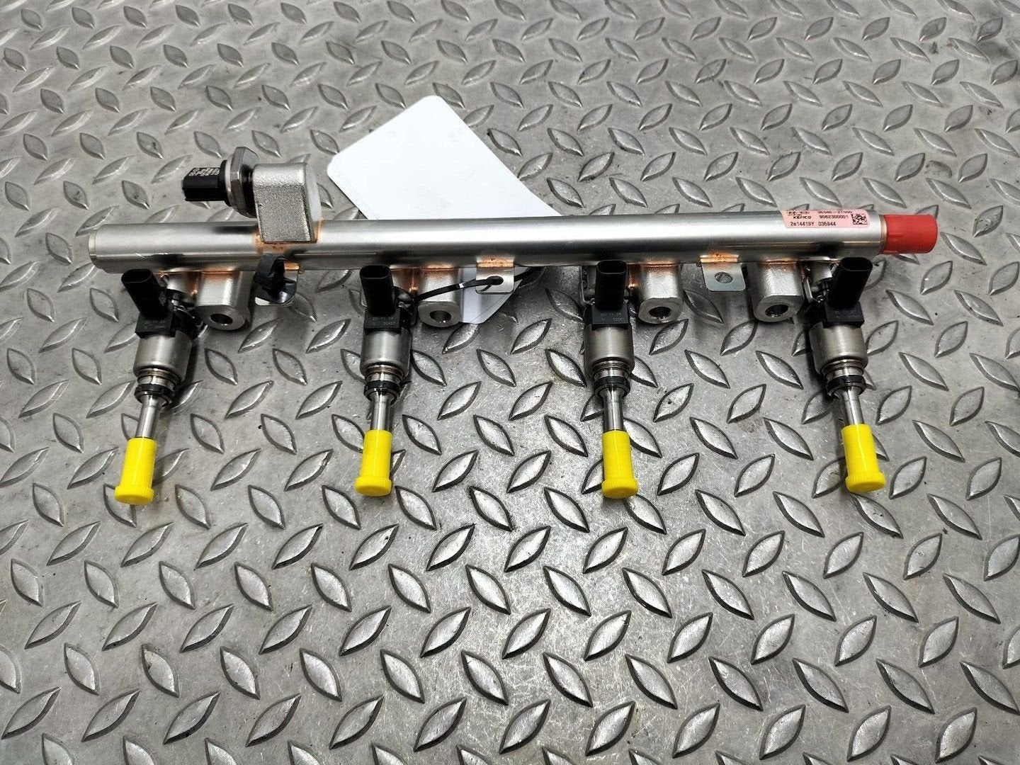 GENESIS GV70 BRANDSTOF RAIL (INJECTIE) 353402T000 2022, Ophalen of Verzenden, Gebruikt, Stiba lid