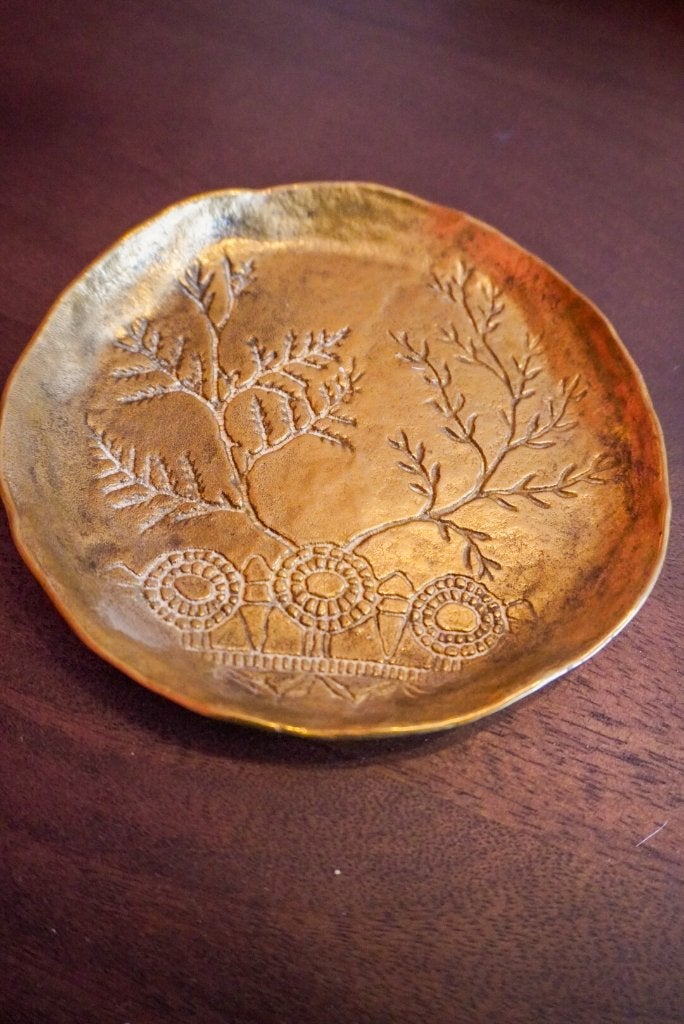 Vintage Oostenrijkse 16cm messing borden van Collini (X2), Goud, Wanddecoratie, Ophalen of Verzenden, Gemerkt