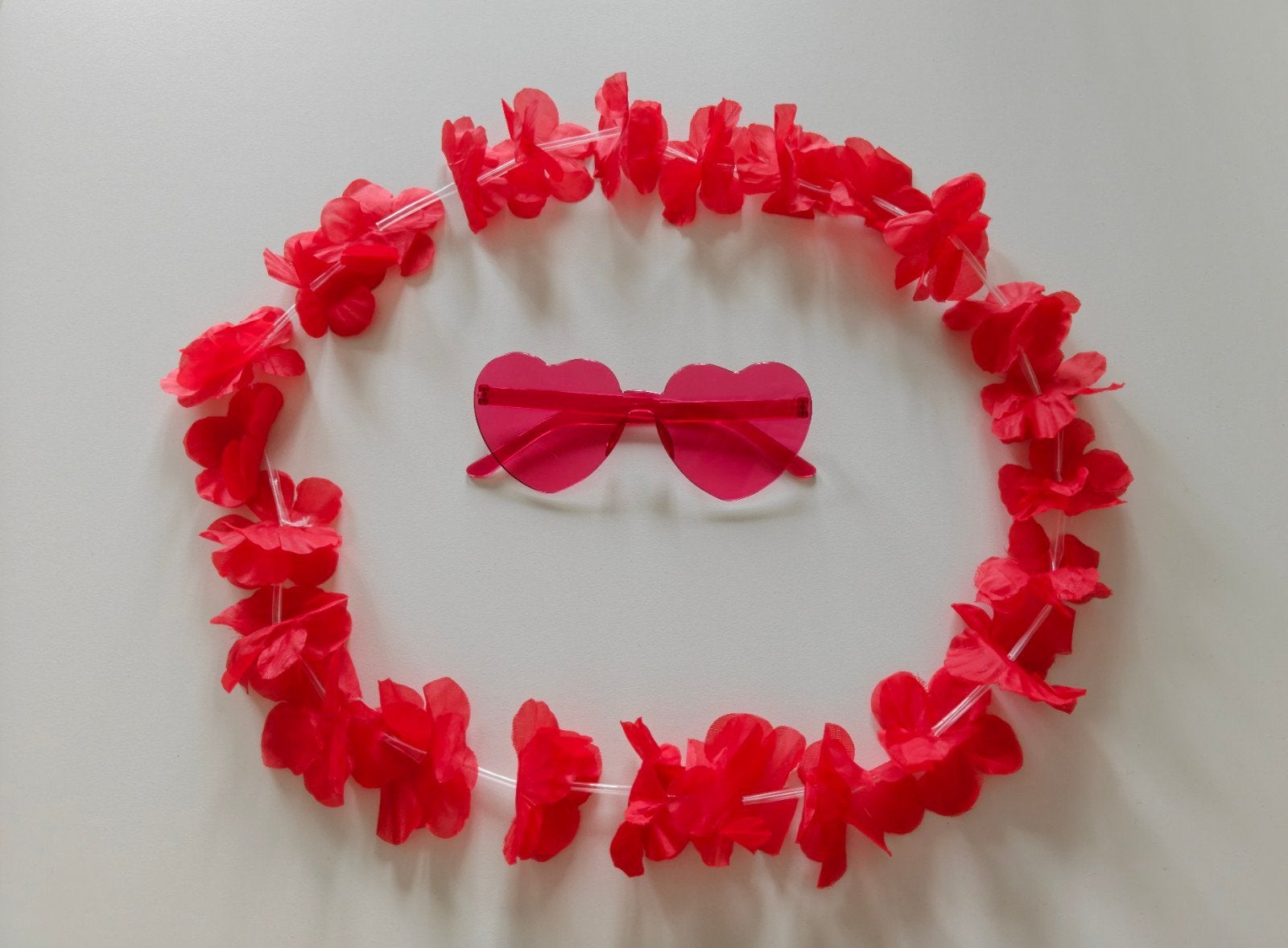 Hawaï slinger en hartjesbril rood, Ophalen, Gebruikt, Feestartikel, Carnaval