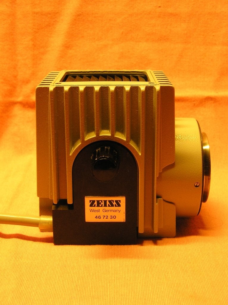 Carl zeiss lamphuis 30, Audio, Tv en Foto, Optische apparatuur | Microscopen, Verzenden, Zo goed als nieuw, Minder dan 400x, Onderdelen of Toebehoren