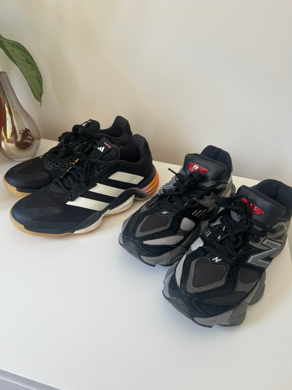 Adidas and new balance 9060 almost new, Ophalen of Verzenden, Zo goed als nieuw, Schoenen
