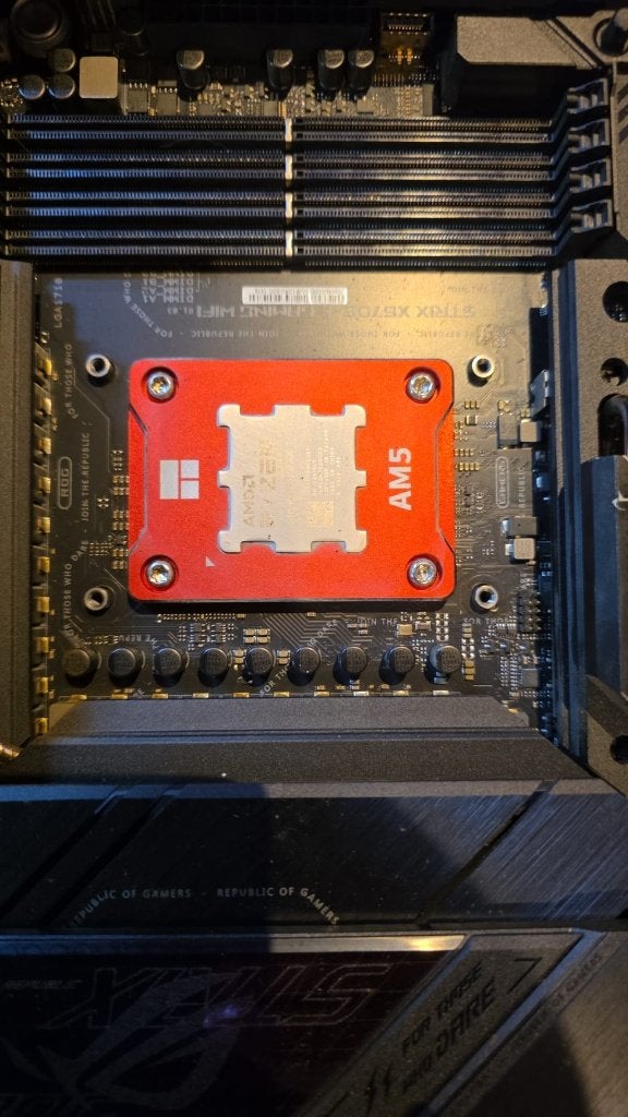 Asus ROG STRIX X670E-E GAMING WIFI met ryzen 7 7700x, Computers en Software, Moederborden, Gebruikt, Ophalen of Verzenden, ATX