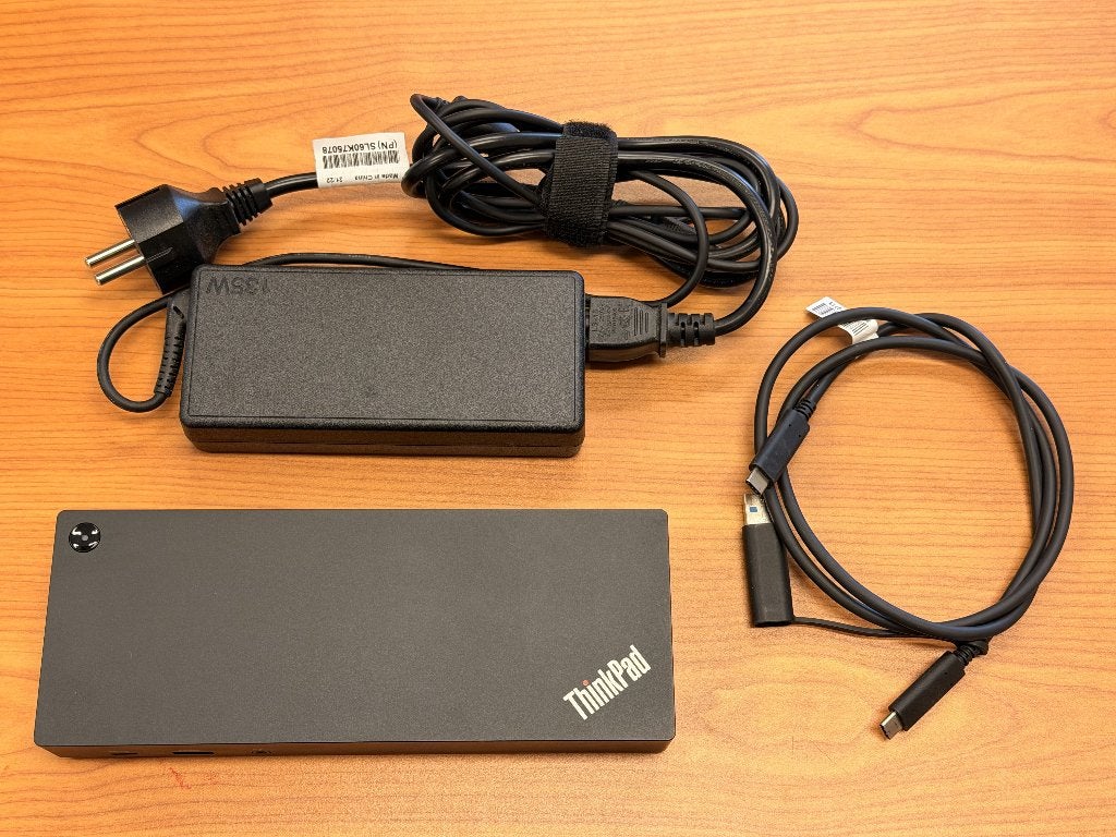 Lenovo ThinkPad Hybrid USB-C Dock (40AF) + 135W adapter, Computers en Software, Ophalen of Verzenden, Zo goed als nieuw, Lenovo
