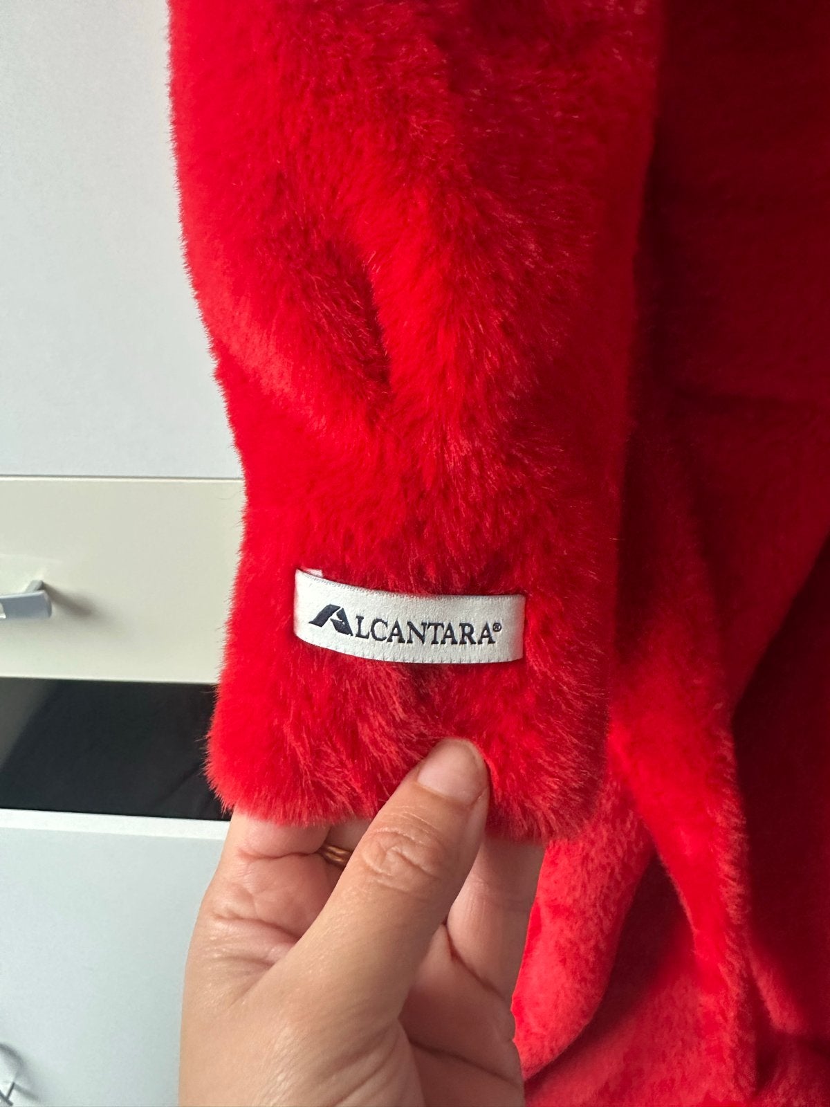 Alcantara rode teddy jas, Kleding | Dames, Ophalen of Verzenden, Zo goed als nieuw, Rood