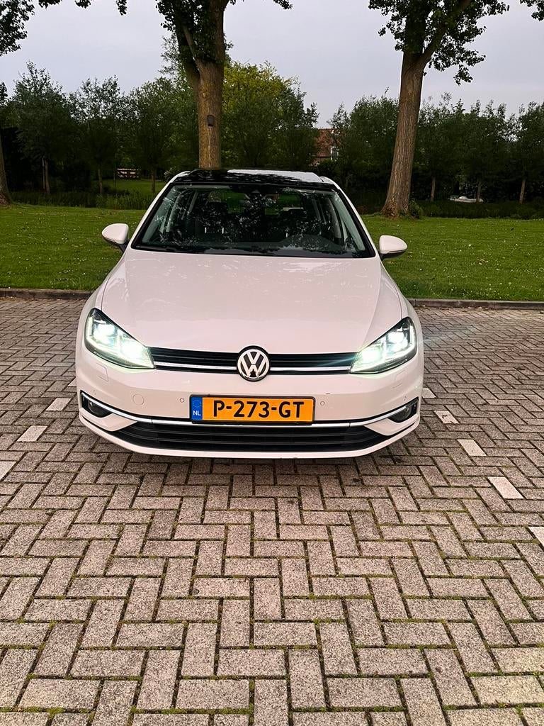 VW Golf 7.5 2.0 TDI Highline FULL OPTIONS PANO | ACC CARPLAY, Euro 5, Zwart, 4 cilinders, Alcantara