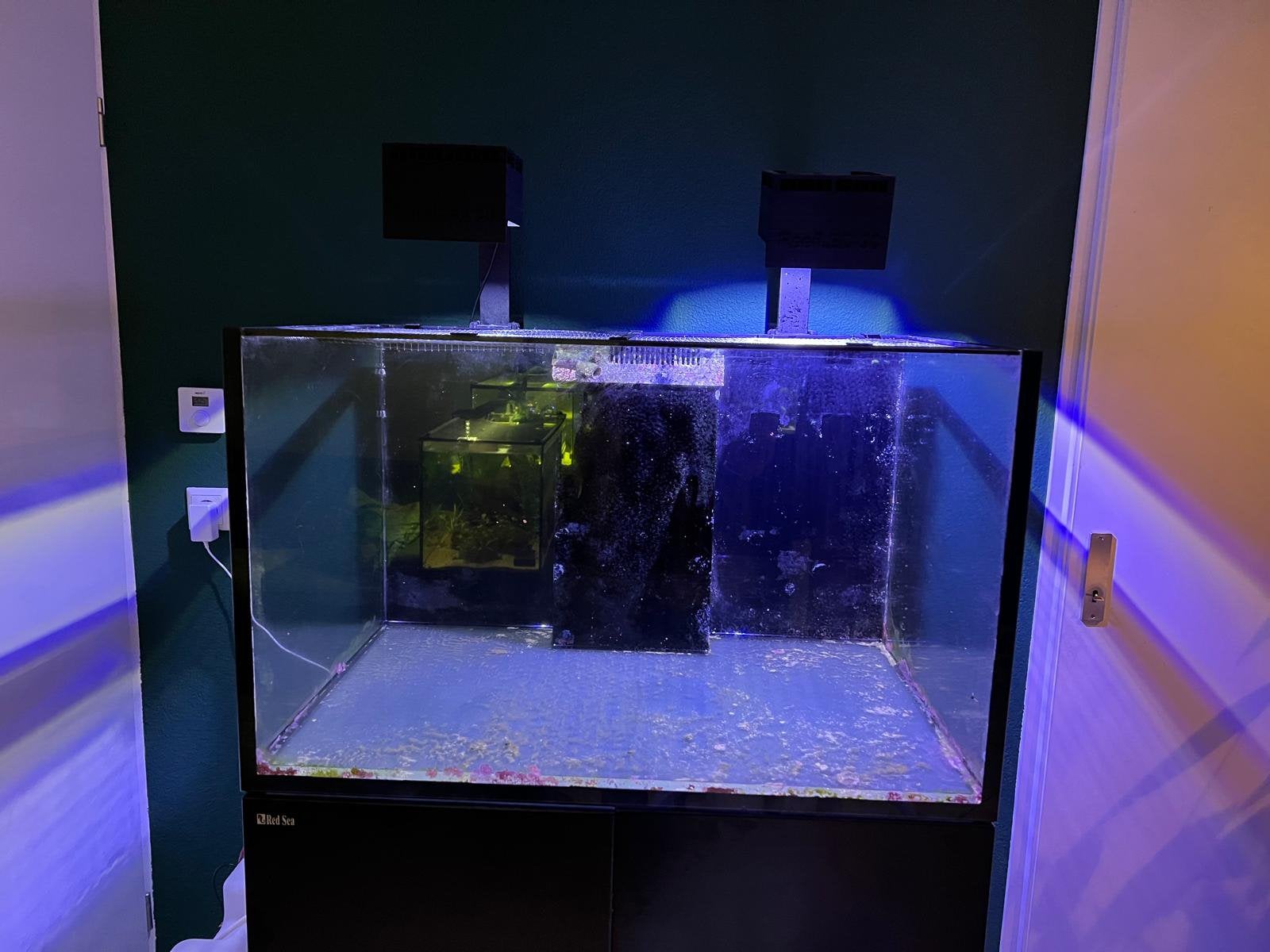 Red Sea Reefer 300 g2 inclusief apparatuur (bak is leeg), Ophalen, Red Sea, Gebruikt, Leeg aquarium