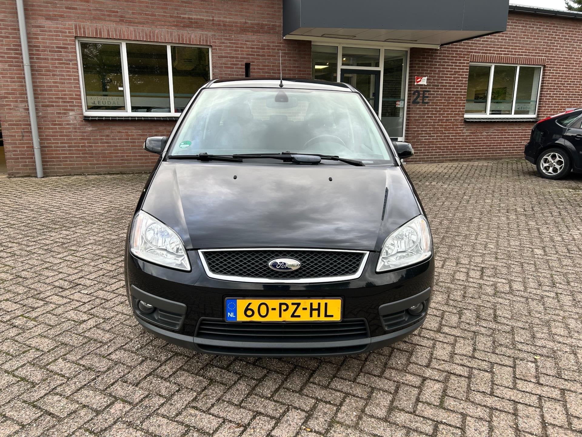 Ford Focus C-Max 2.0-16V Ghia // Nieuwe APK bij aflevering, Voorwielaandrijving, Gebruikt, Bedrijf, Handgeschakeld