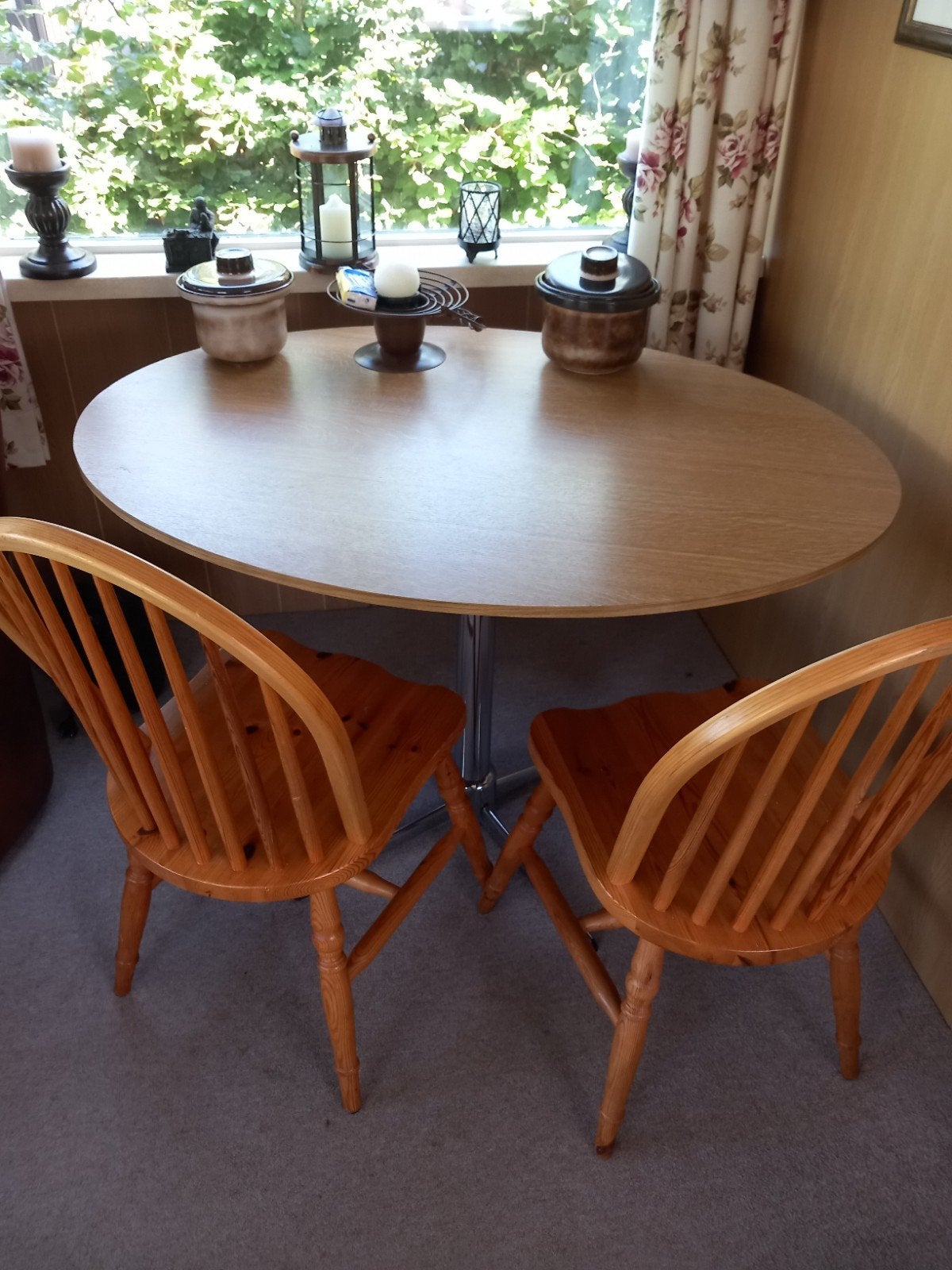 Gezellige eethoek met 4 stoelen, Ophalen of Verzenden, Gebruikt, 4 tot 6 stoelen
